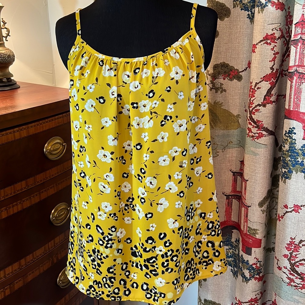 CABI Couple Camisole Size M